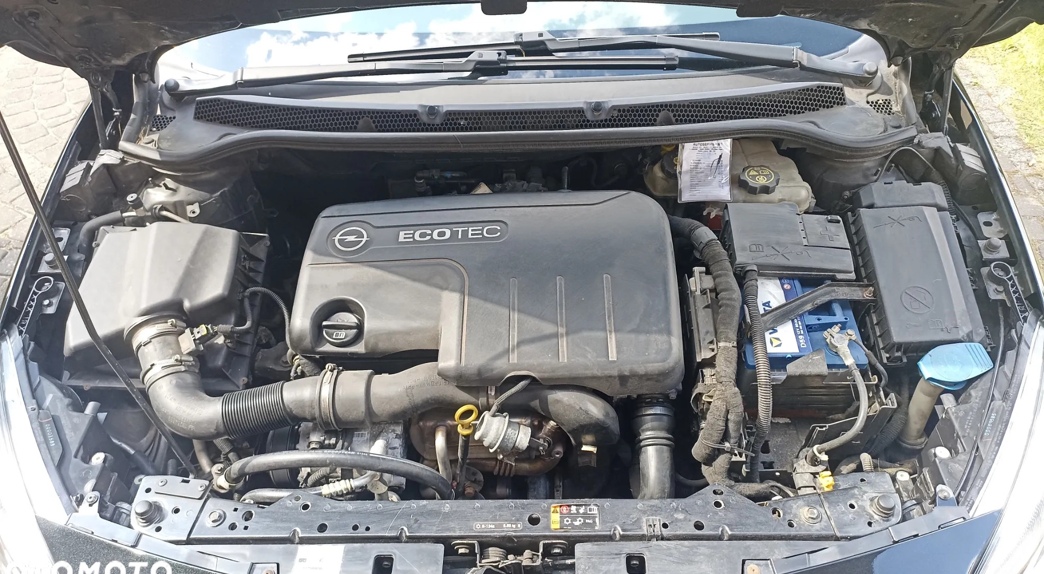 Opel Astra cena 18500 przebieg: 256000, rok produkcji 2013 z Warszawa małe 137